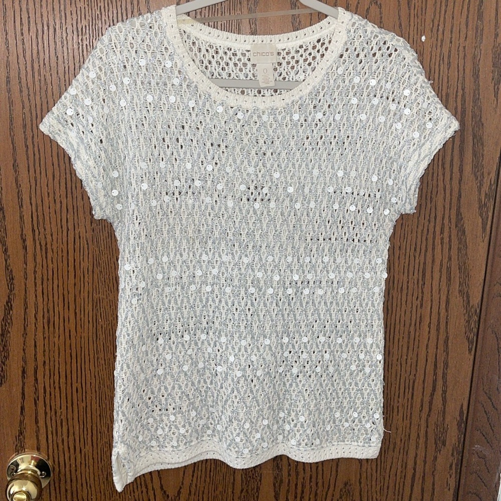 Chico’s sweater top, worn once. Like new! Size 0